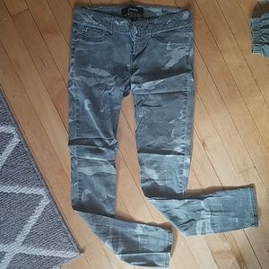 Camo Skinny Pants